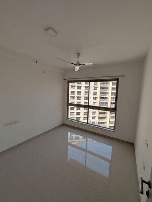Room in 2 BHK Apartment at Hiranandani Fortune City, New Panvel – for Sale
