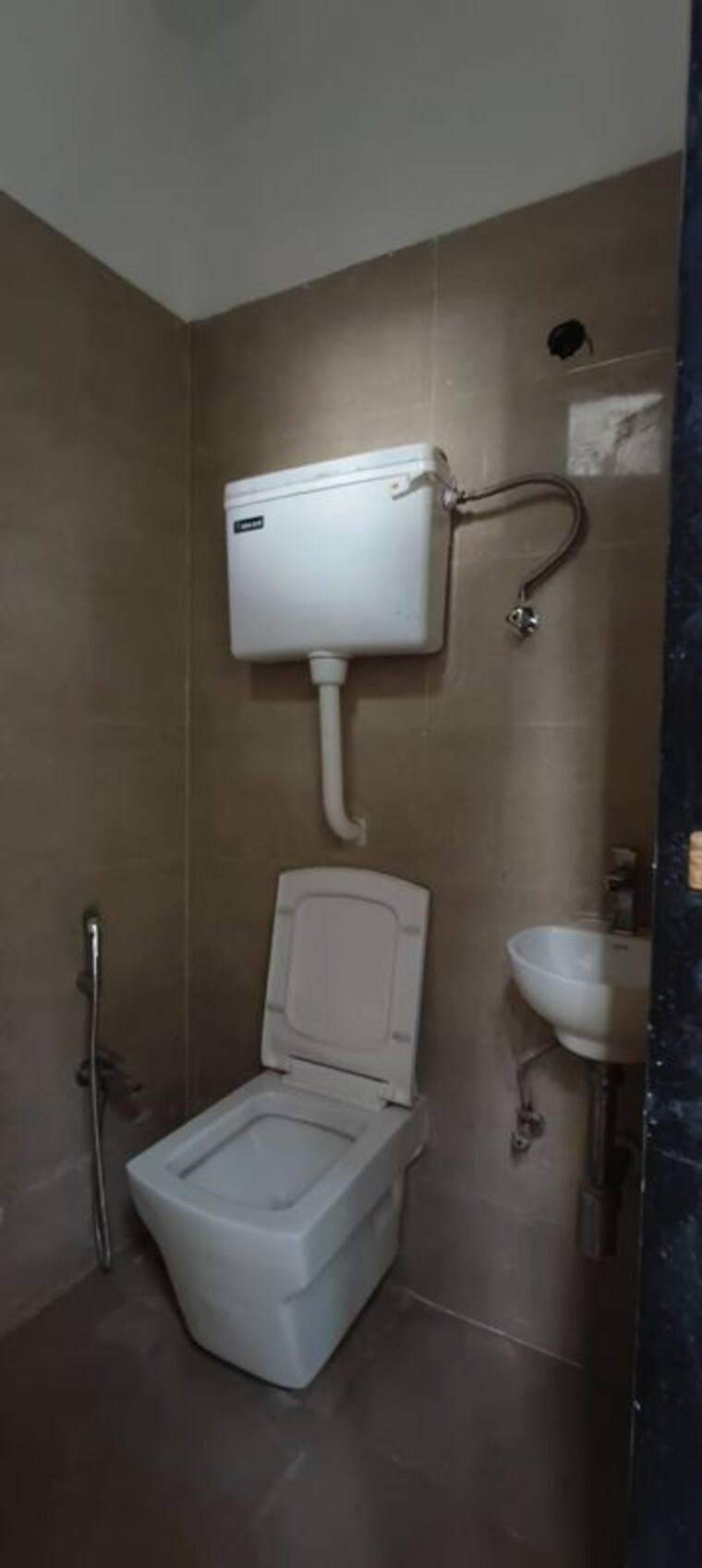 Bathroom, kandivali west Commercial Office Space 384 Sq.Ft. In Kandivali West Mumbai 10370541