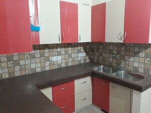 Kitchen in 2 BHK Builder Floor at Sector 38 – for Rent