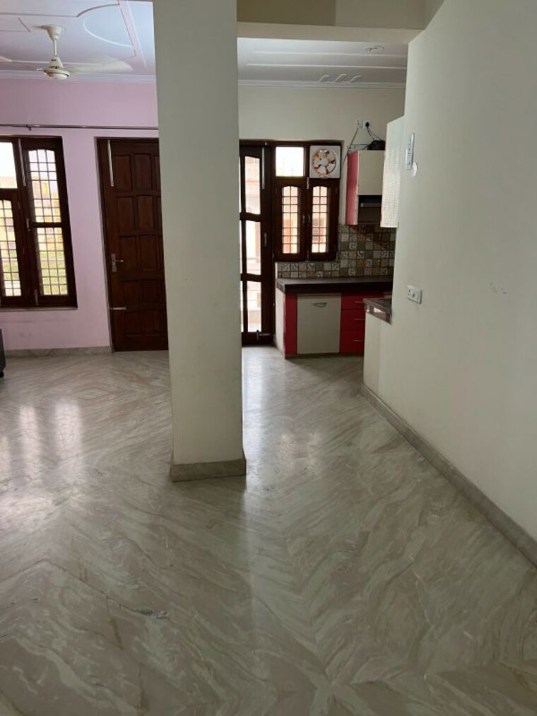 Room, sector 38 2 Bedroom 1300 Sq.Ft. Builder Floor In Sector 38 Gurgaon 10370593