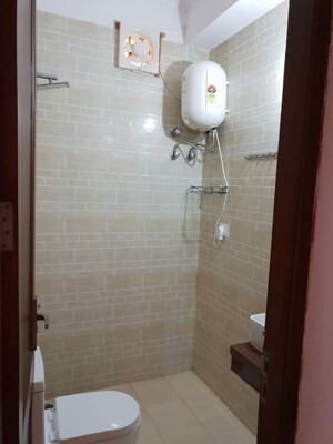 2 BHK Builder Floor For Rent in Sector 38