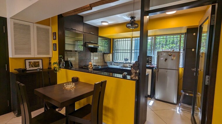 Dining area, bandra west 1 Bedroom 500 Sq.Ft. Apartment In Bandra West Mumbai 10370579