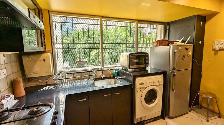 Kitchen, bandra west 1 Bedroom 500 Sq.Ft. Apartment In Bandra West Mumbai 10370579