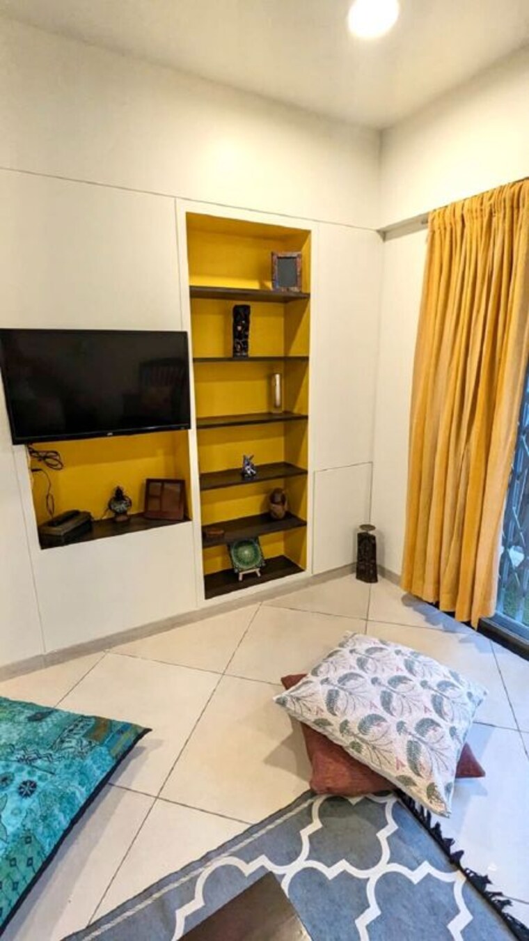 Bedroom, bandra west 1 Bedroom 500 Sq.Ft. Apartment In Bandra West Mumbai 10370579