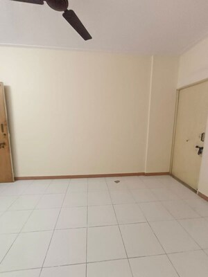 Room in 1 BHK Apartment at Sita Residency Akurdi, Akurdi – for Rent