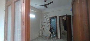 Room in 3 BHK Builder Floor at Panchsheel Vihar – for Rent