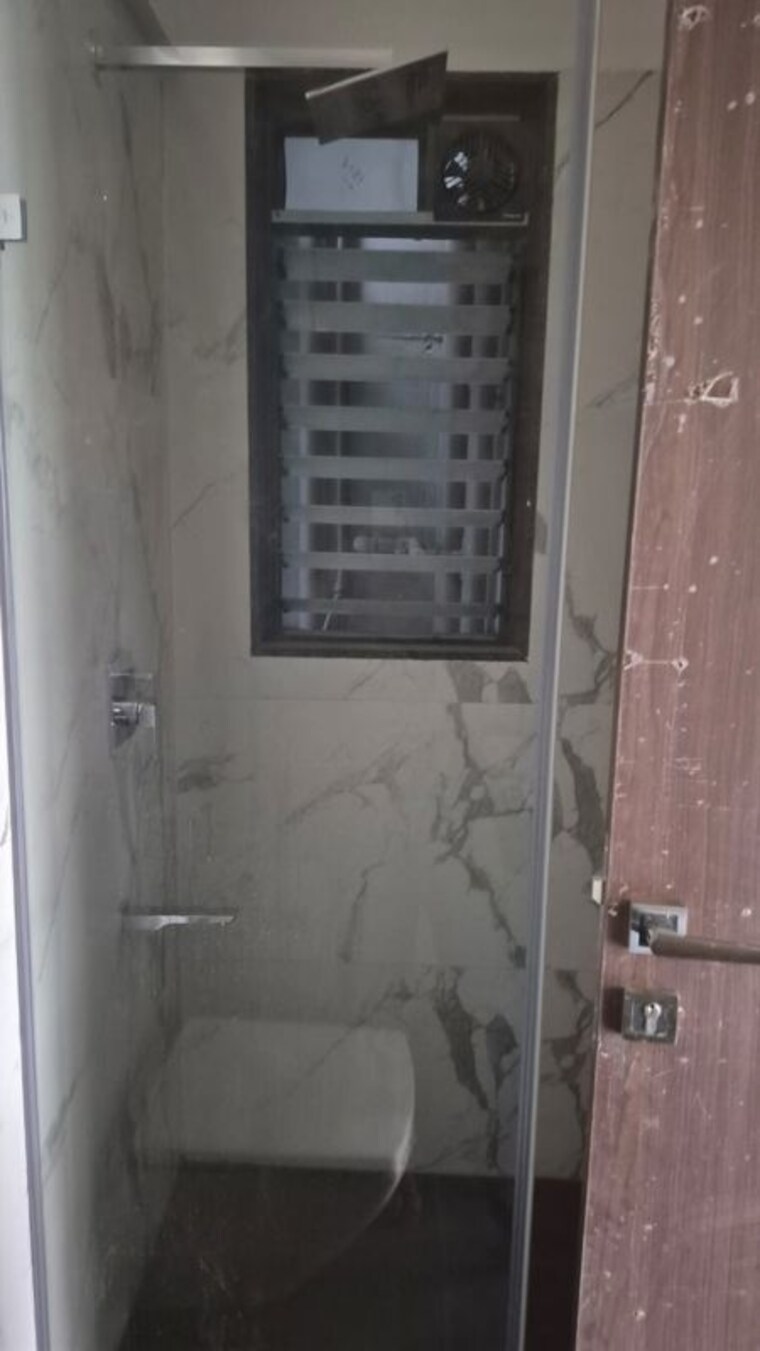 Bathroom, lalit estate 2 Bedroom 873 Sq.Ft. Apartment In Lalit Estate Pune 10370644