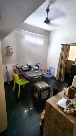 2 BHK + Pooja Room Apartment For Rent in Juhu