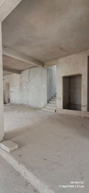 Room in 4 BHK Villa at Kokapet – for Sale