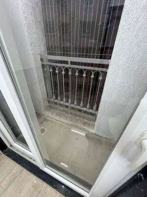Balcony in 1 BHK Apartment at Samrin Heritage, Panch Pakhadi – for Rent