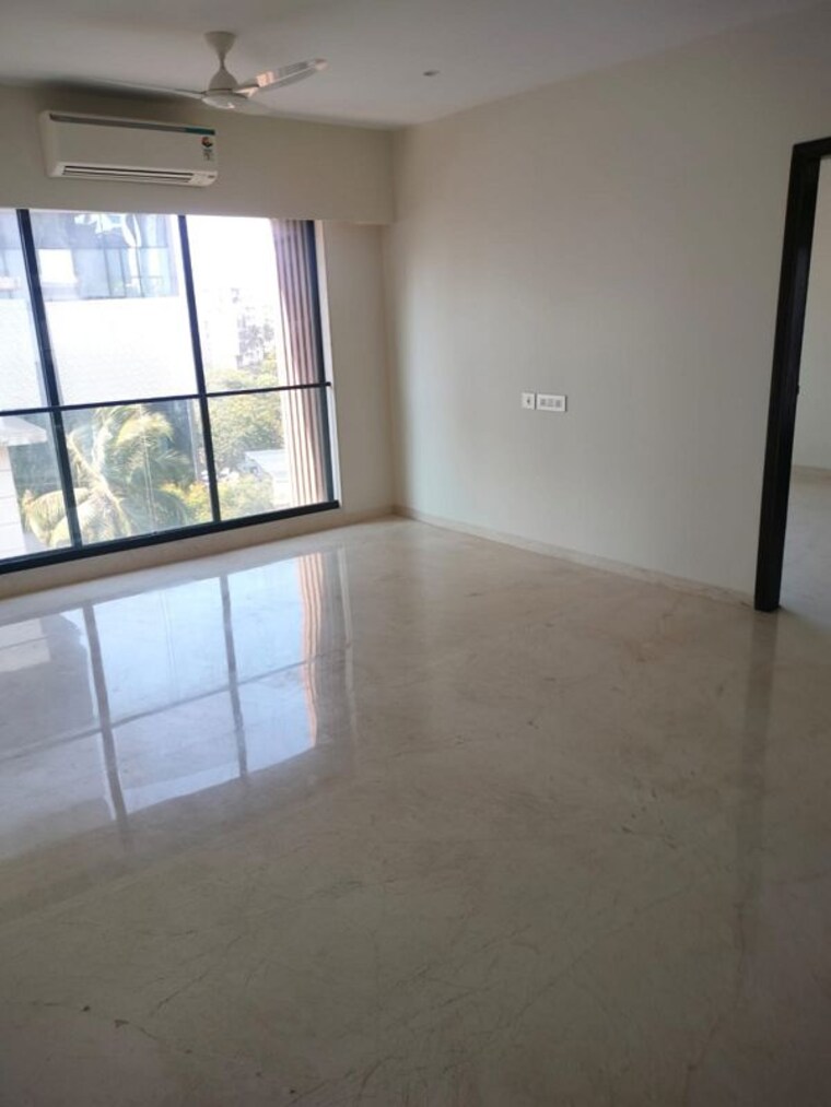 Room, khar west 2 Bedroom 700 Sq.Ft. Apartment In Khar West Mumbai 10370673