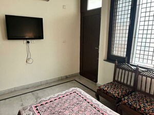 Bedroom in 2 BHK Builder Floor at Sector 47 – for Rent