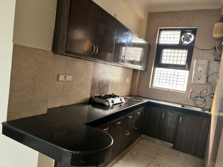 Kitchen, sector 47 2 Bedroom 1400 Sq.Ft. Builder Floor In Sector 47 Gurgaon 10370693