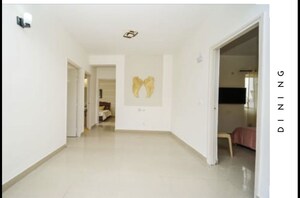 Room in 3 BHK Apartment at Tulip Ivory, Sector 70 – for Sale