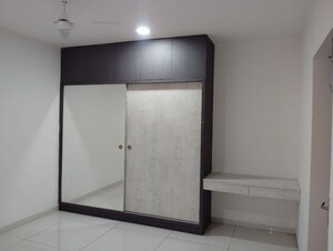 Room in 3 BHK Apartment at Manbhum Around The Grove, Financial District – for Rent