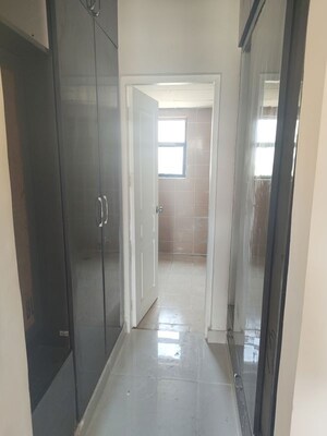 Room in 4 BHK Apartment at Logix Blossom County, Sector 137 – for Rent