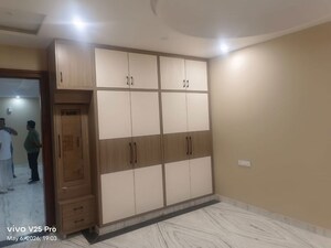 Room in 4 BHK Independent House at DLF Hyde Park, South Mullanpur – for Rent