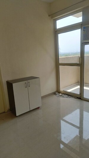 2 BHK Apartment For Sale in Pyramid Pride, Sector 76