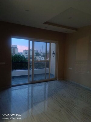 Room in 3 BHK Independent House at DLF Hyde Park, South Mullanpur – for Rent