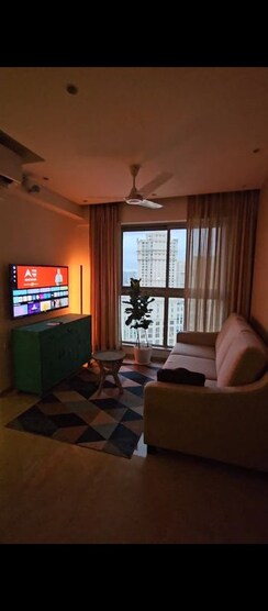 1 BHK Apartment For Rent in Hiranandani Regent Hill