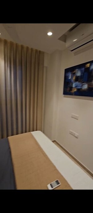 Furnished Amenities in 1 BHK Apartment at Hiranandani Regent Hill, Powai – for Rent