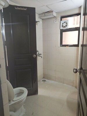 Bathroom in 2 BHK Apartment at Logix Blossom County, Sector 137 – for Rent