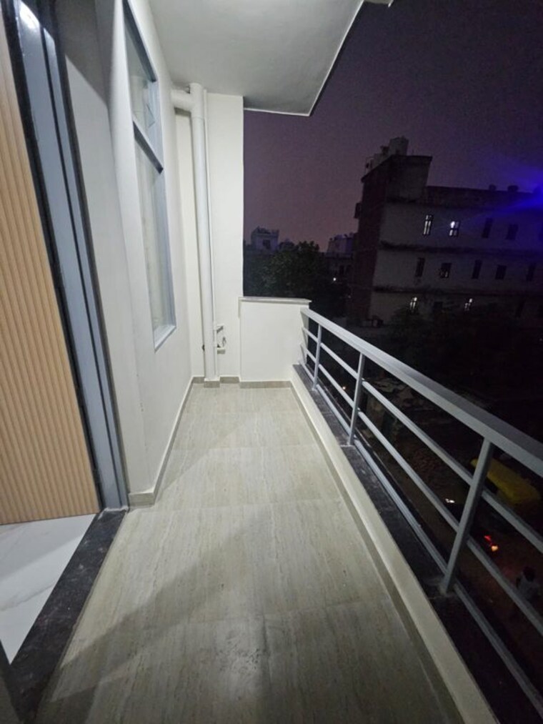 Balcony, sector 52 1 Bedroom 690 Sq.Ft. Builder Floor In Sector 52 Gurgaon 10370798