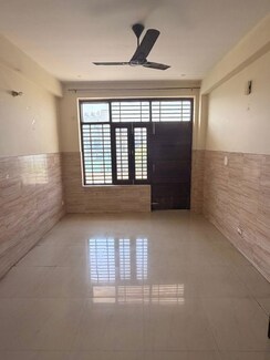 3 BHK Builder Floor For Rent in Sector 105