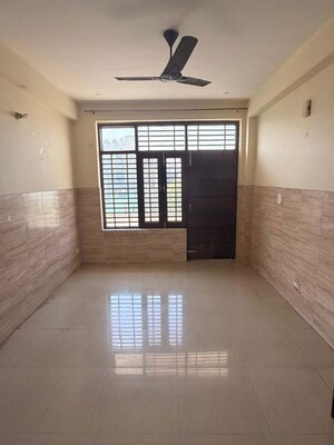 3 BHK Builder Floor For Rent in Sector 105