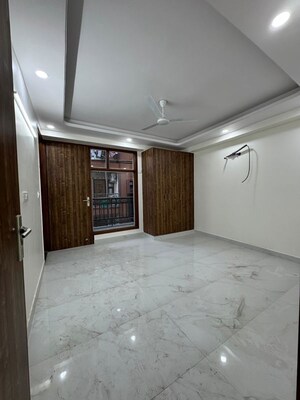 Room in 3 BHK Builder Floor at Chattarpur – for Sale