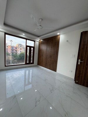 Room in 3 BHK Builder Floor at Chattarpur – for Sale