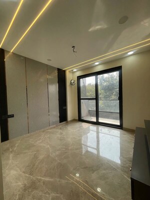 Room in 3 BHK Builder Floor at Ashok Vihar – for Sale