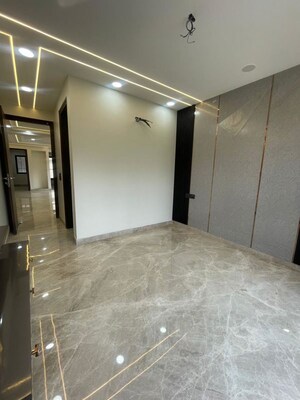 Room in 3 BHK Builder Floor at Ashok Vihar – for Sale