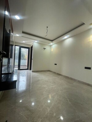 Room in 3 BHK Builder Floor at Ashok Vihar – for Sale