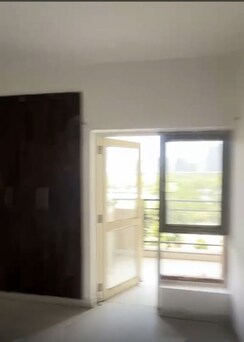 3.5 BHK + Servant Room Apartment For Rent in Nimbus The Golden Palm