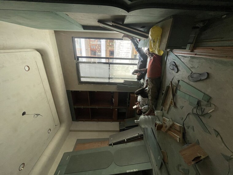  Parking, ashok vihar phase 3 3 Bedroom 150 Sq.Yd. Builder Floor In Ashok Vihar Phase 3 Delhi 10370847