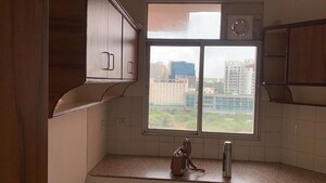 Room in 3 BHK Builder Floor at Motorola Excellence Centre, Sector 14 – for Rent