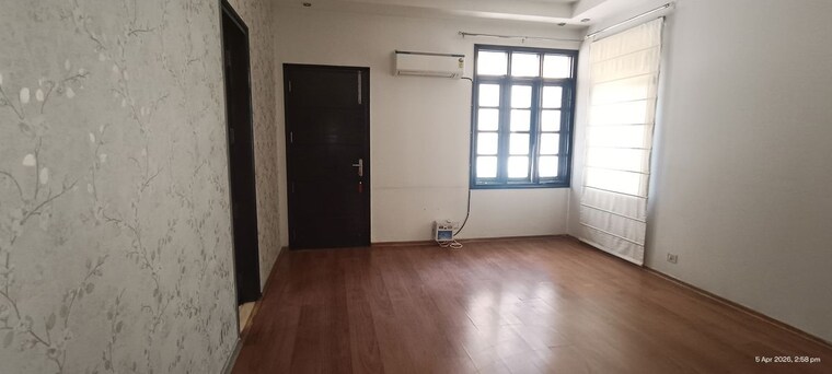 Room, eros-royale-retreat-ii 5 Bedroom 4390 Sq.Ft. Apartment In Charmwood Village Faridabad 10370883