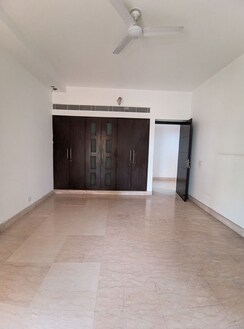 5 BHK + Servant Room,Store Room Apartment For Rent in Eros Royale Retreat II