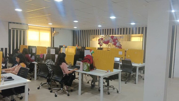 Team Area, sector 63 Commercial Office Space 3000 Sq.Ft. In Sector 63 Noida 10370887