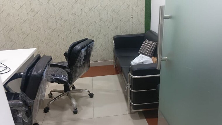 Team Area, sector 63 Commercial Office Space 3000 Sq.Ft. In Sector 63 Noida 10370887