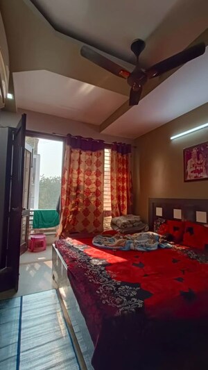 Bedroom in 2 BHK Builder Floor at Pitampura – for Sale
