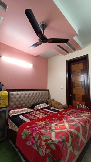 2 BHK Builder Floor For Sale in Pitampura