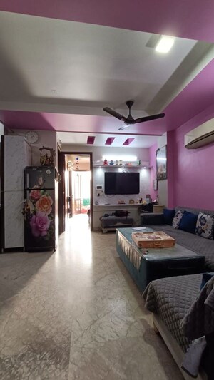 Living Room in 2 BHK Builder Floor at Pitampura – for Sale