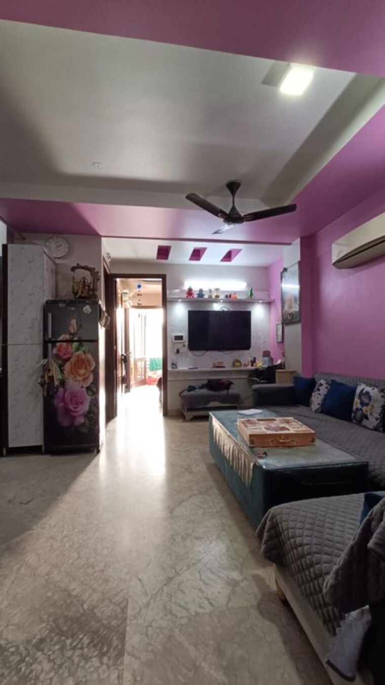 Living Room, pitampura 2 Bedroom 100 Sq.Yd. Builder Floor In Pitampura Delhi 10370900