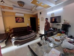2.5 BHK + Study Room Apartment For Sale in Nirala Estate