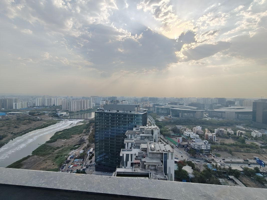 5 BHK + Pooja Room,Servant Room,Study Room 4000 Sq.Ft. Penthouse in Goel Ganga Platinum