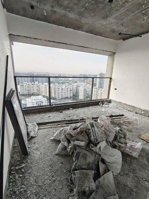 Parking in 5 BHK Penthouse at Goel Ganga Platinum, Kharadi – for Sale