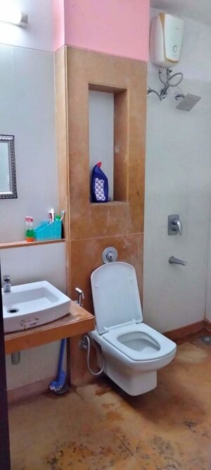 Furnished Amenities in 3 BHK Apartment at Lodha Splendora, Ghodbunder Road – for Rent