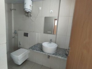 Bathroom in 4 BHK Builder Floor at SS Linden, Sector 84 – for Rent